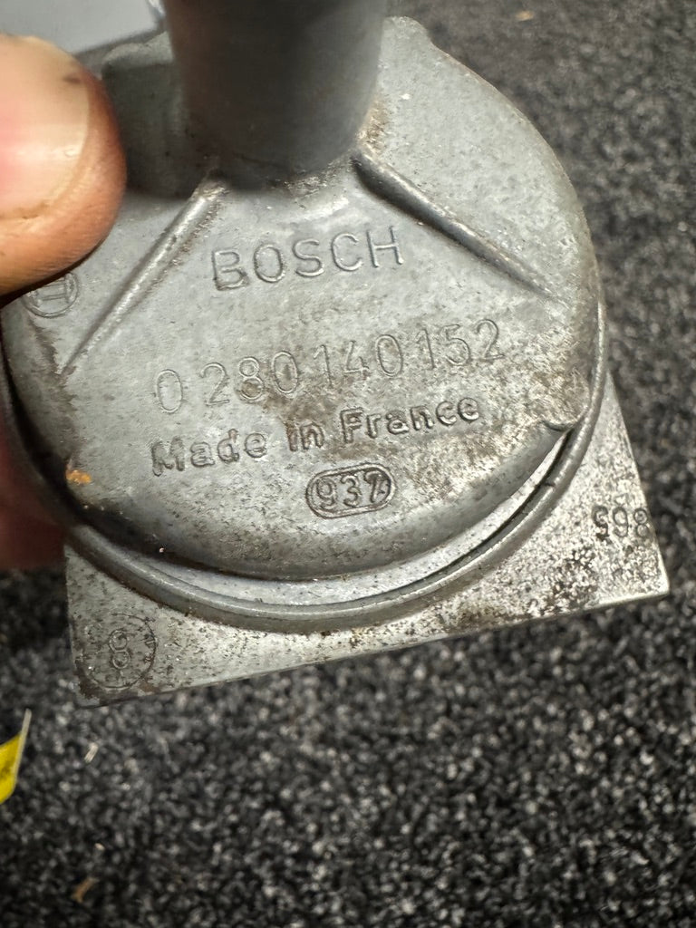 Original Bosch BMW E23 / E24 Auxiliary Air Slide Valve – 0280140152 / 13631284414