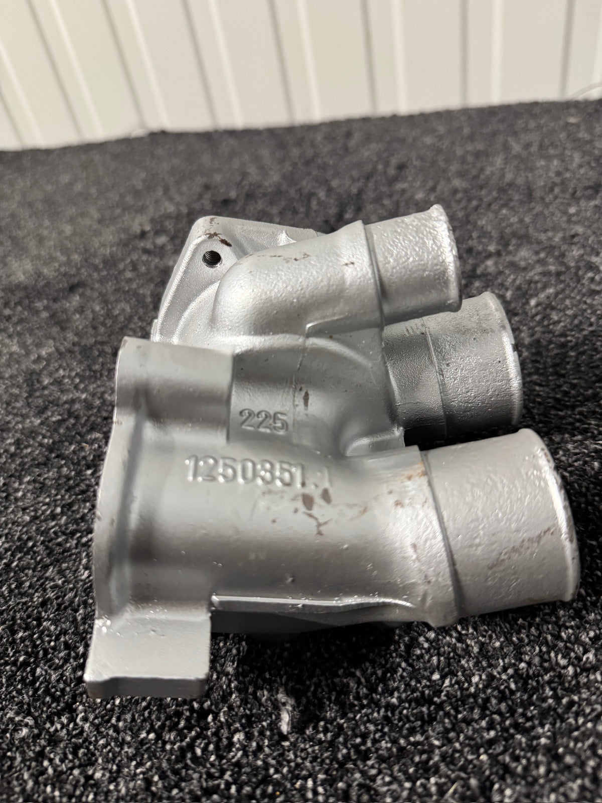 Genuine BMW M30 NOS Thermostat Housing 11531278187