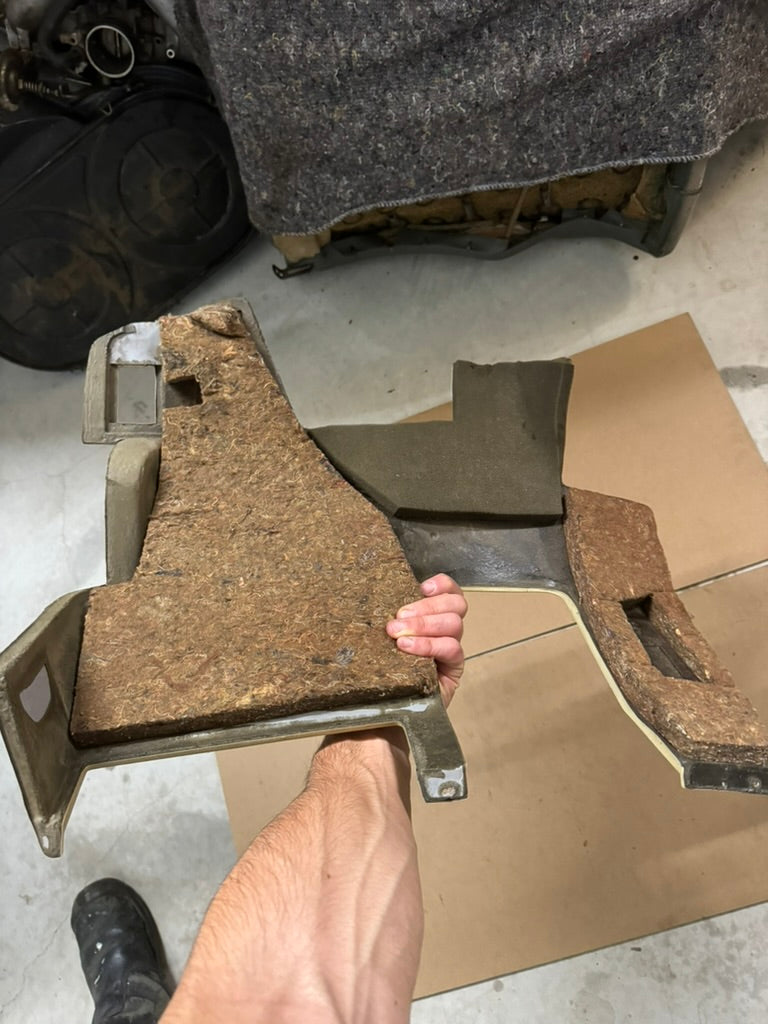 BMW E28 Kick Panel – Beige Under-Dash Cover (Driver Side, LHD)