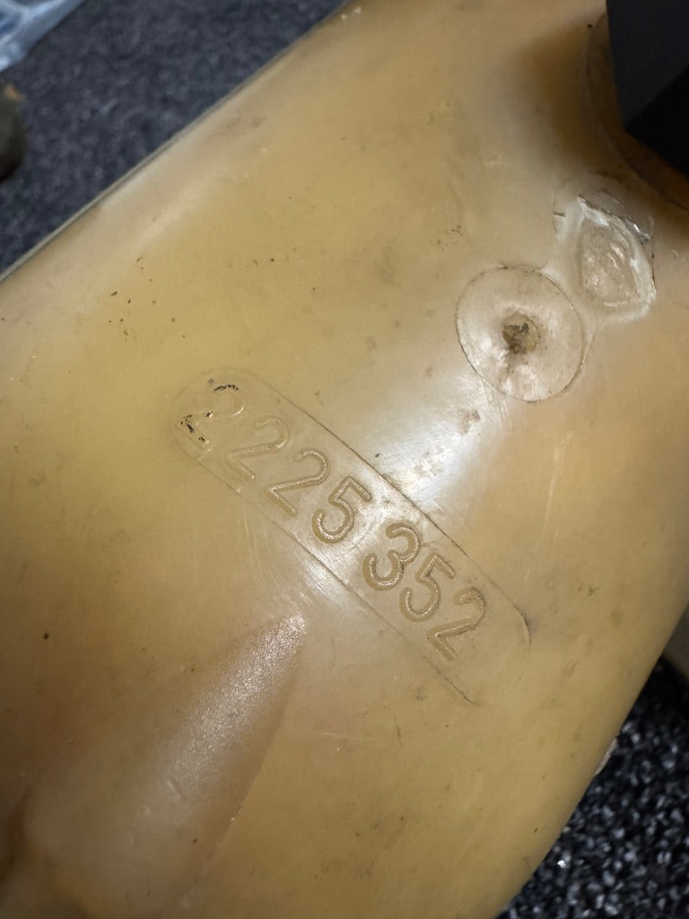 Used Genuine BMW E28 Coolant Expansion Tank – 524td / M5 – 17112225352