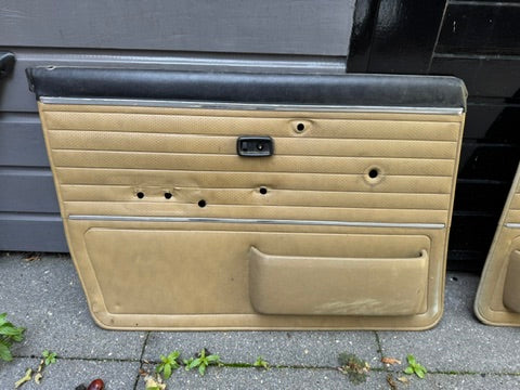 BMW E12 Beige Leder Türverkleidungen – Originale Innenverkleidungen (Set)