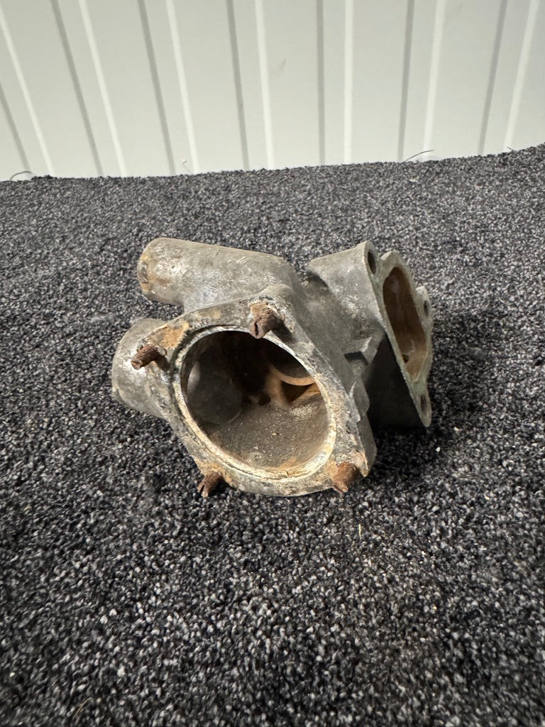 Genuine BMW Early M30 Thermostat Housing 11531250352 – 1969