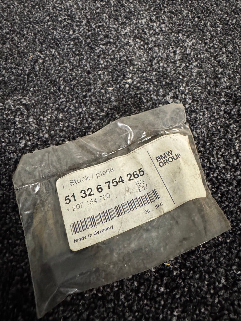 Genuine BMW Left Vent Window Top Cap – 1 Piece – NOS – 51326754265
