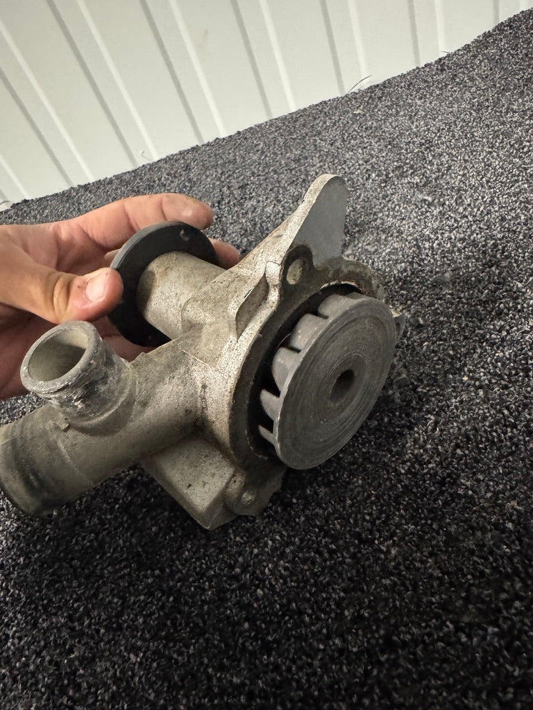 Meyle BMW M20 Water Pump – Used (11519071562)