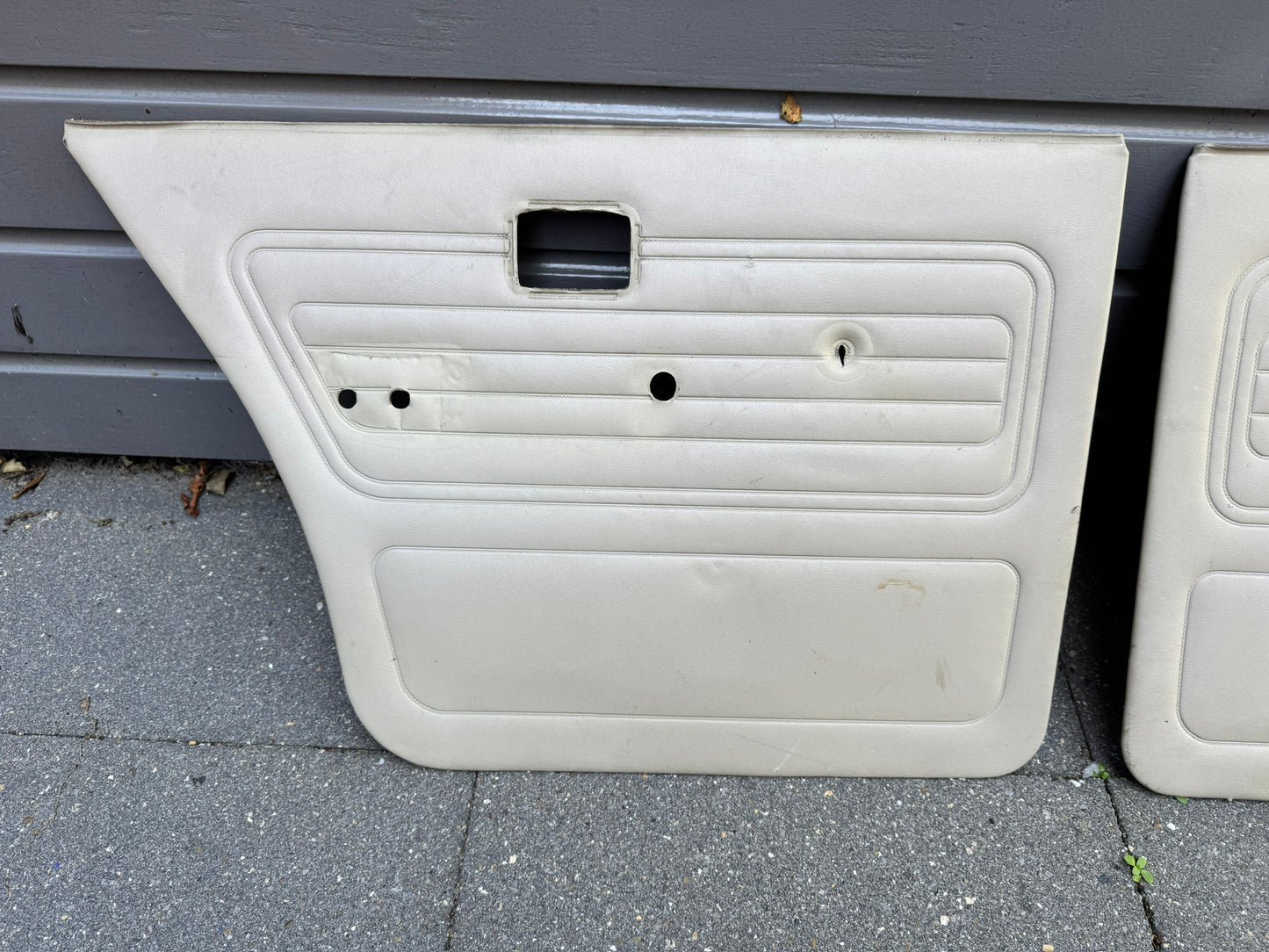 BMW E28 Door Panels – Original Grey Vinyl (Artificial Leather) Interior Cards