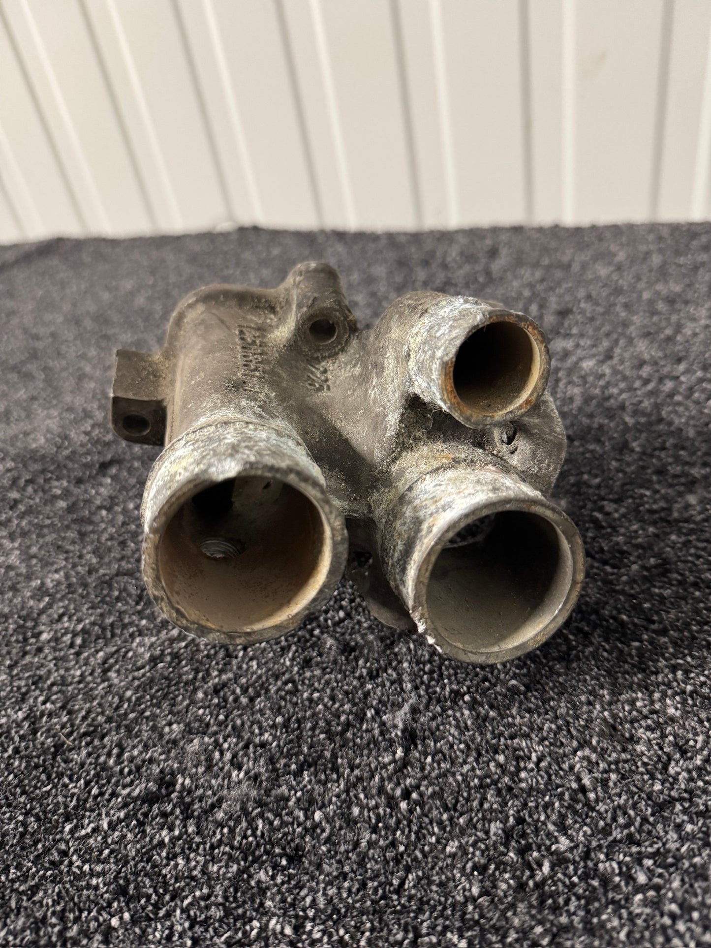 Used BMW M30 Thermostat Housing 11531710959