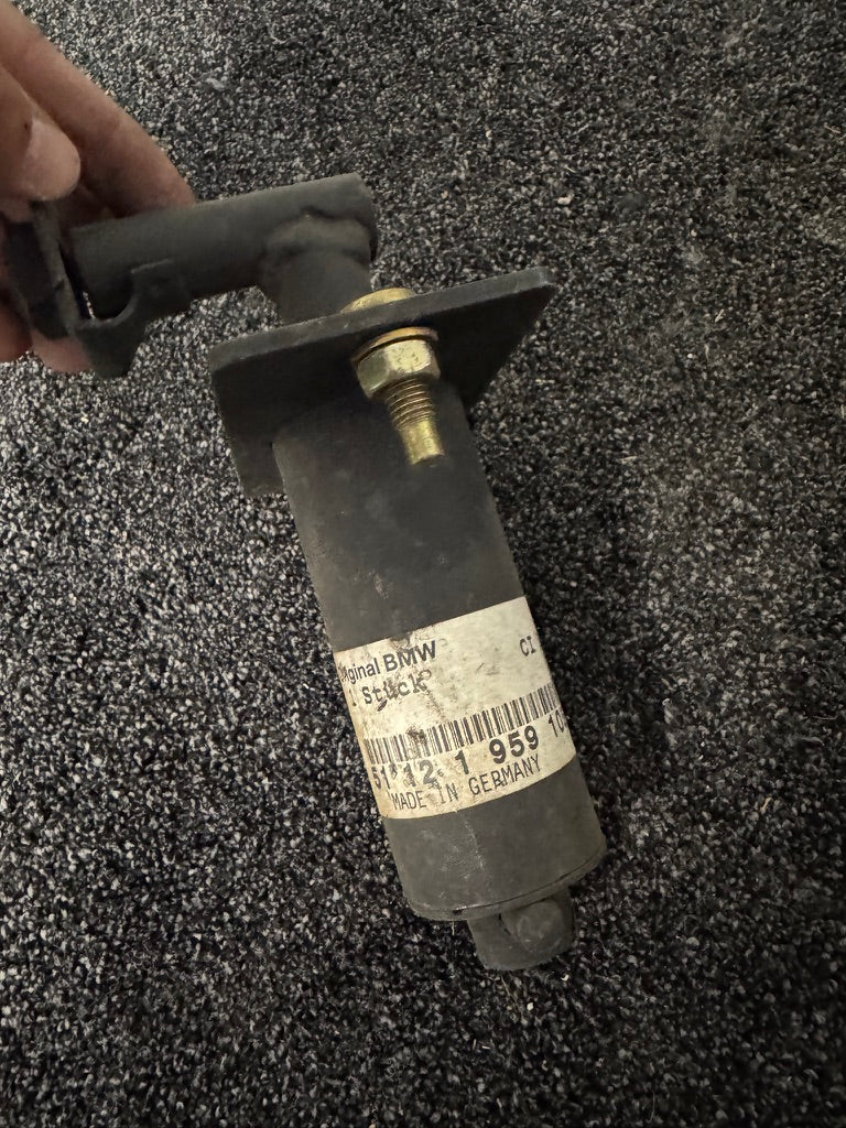 Genuine BMW E30 Rear Bumper Shock Absorber NOS – 51121959105