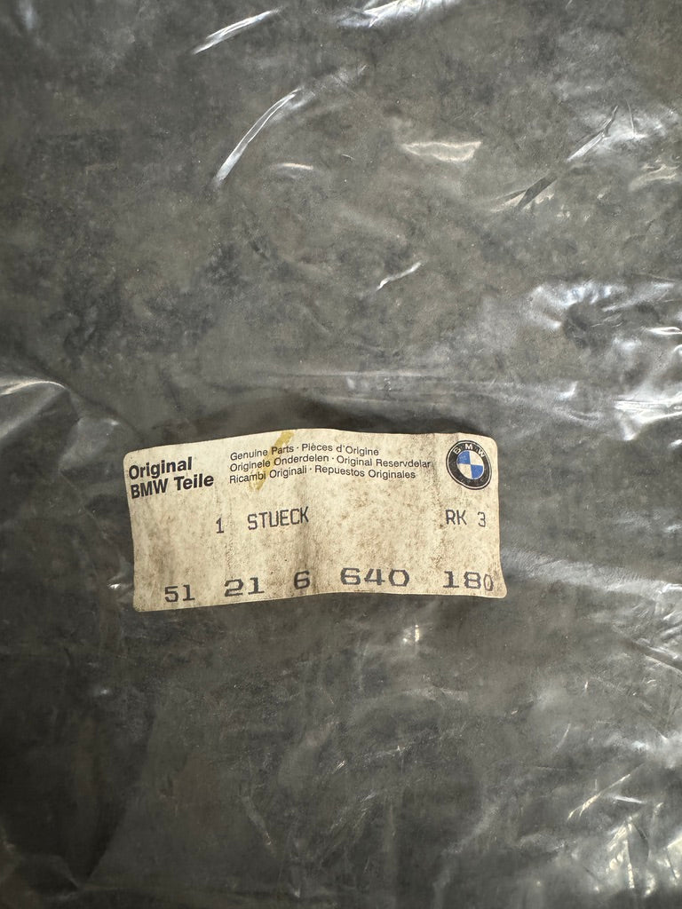 Genuine BMW Neue Klasse Front Left Door Seal – NOS – 51216640180
