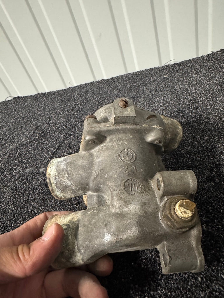 Genuine BMW M30 Thermostat Housing 11531250352 – 1974
