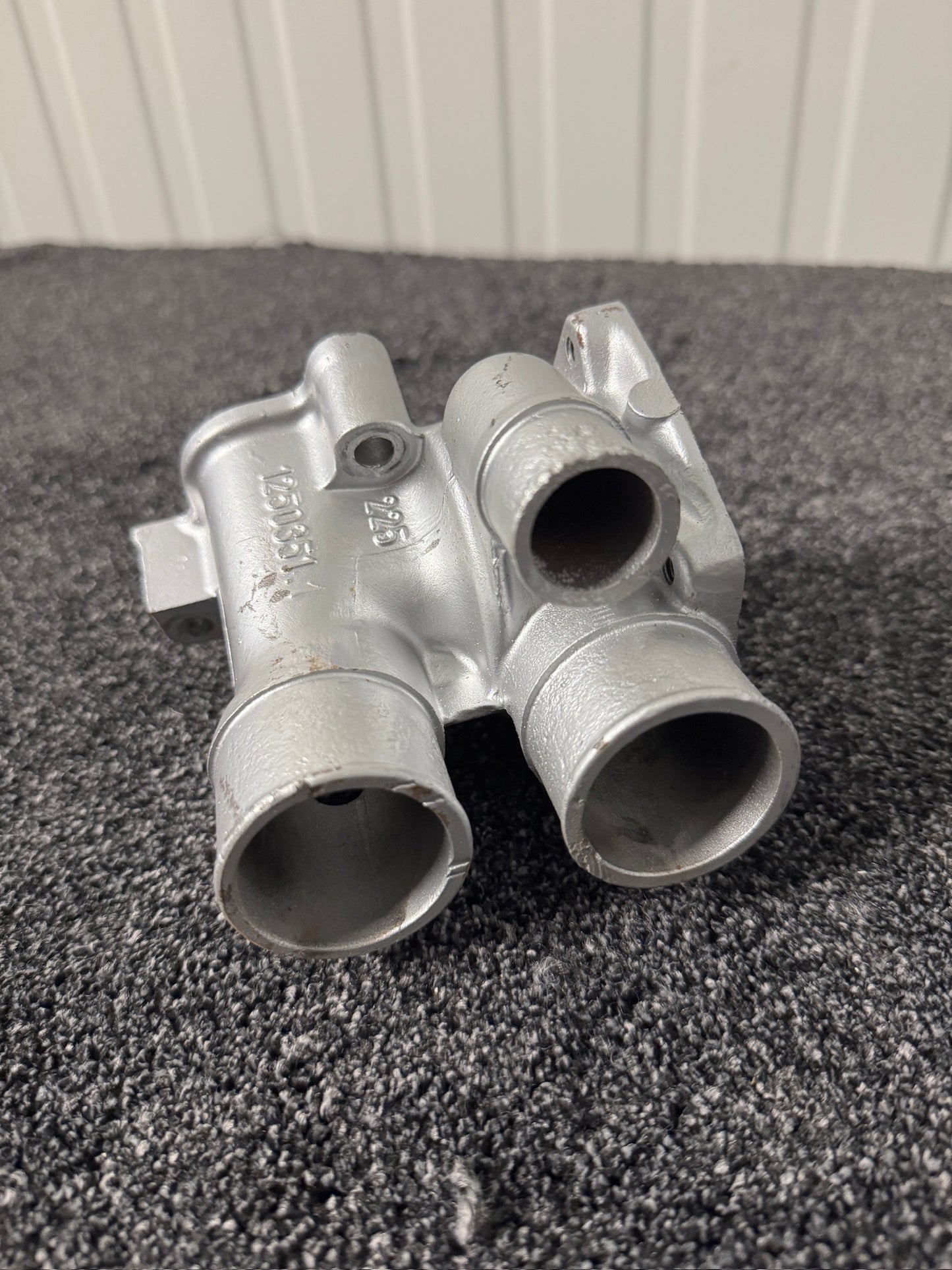 Genuine BMW M30 NOS Thermostat Housing 11531278187