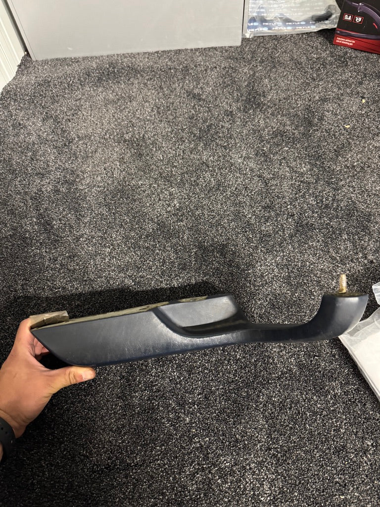 Genuine BMW E28 Front Left Door Armrest Pacific Blue – 51411885265