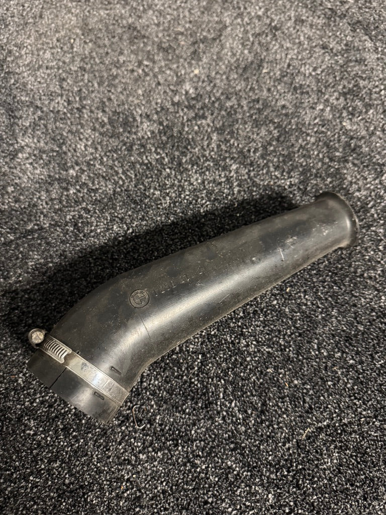 Genuine BMW E12 Air Intake Duct – 13711258310 – Used