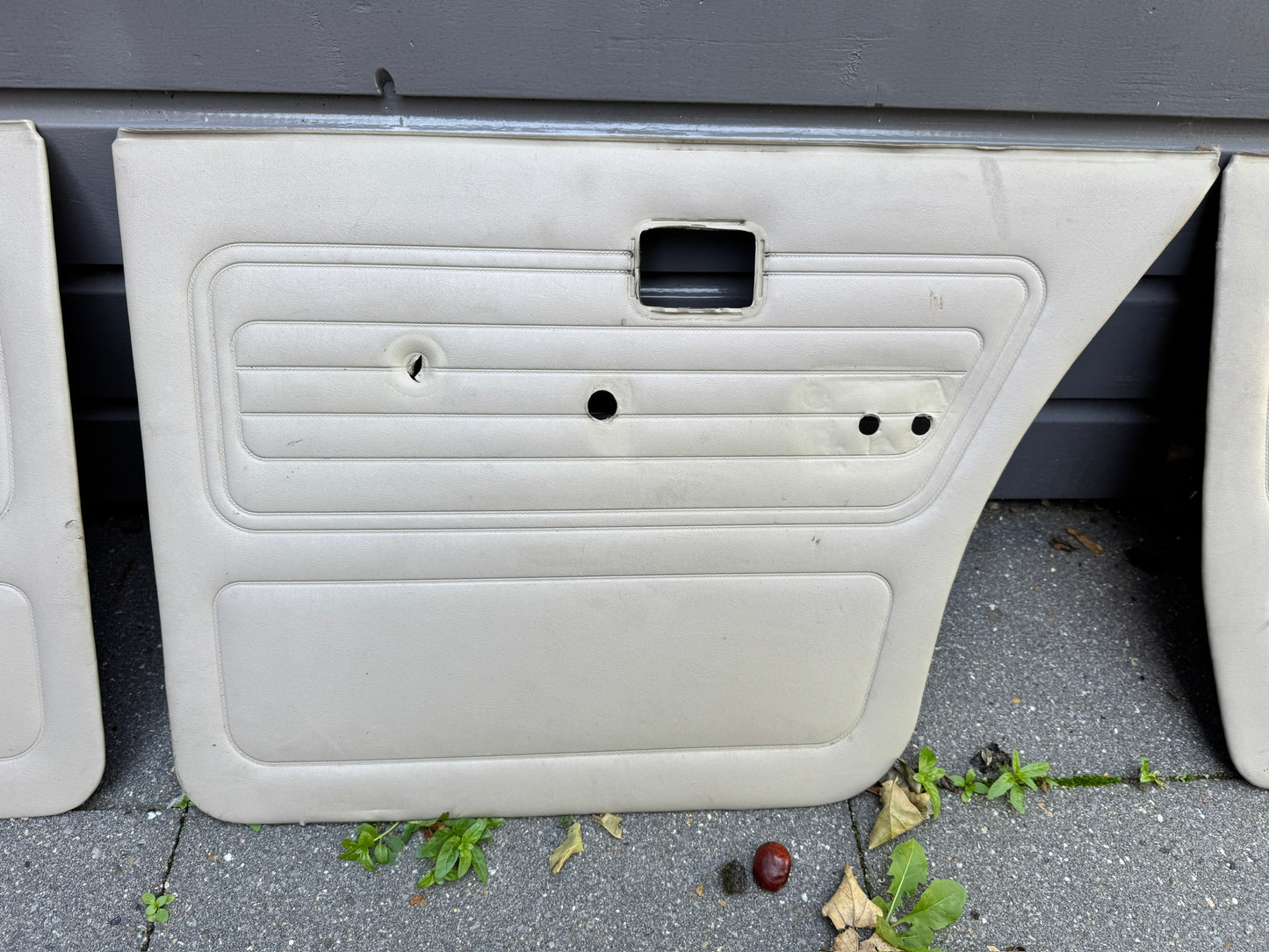 BMW E28 Door Panels – Original Grey Vinyl (Artificial Leather) Interior Cards