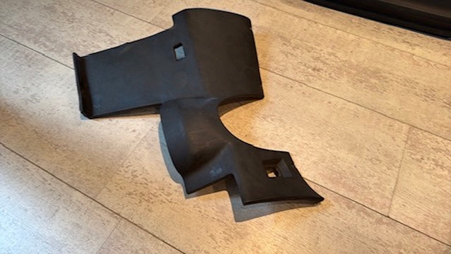 BMW 7er E23 Lenksäulenverkleidung unten (Fußraumverkleidung) – Schwarz – Original BMW