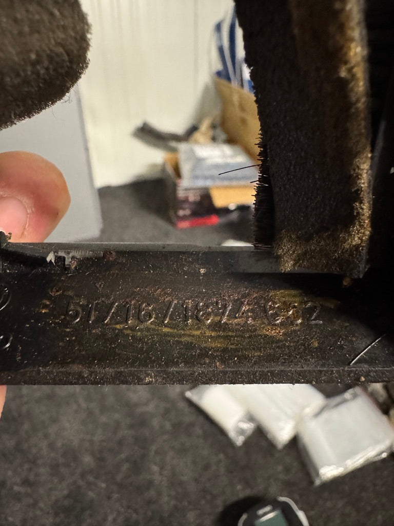BMW E24 E28 Automatic Gear Selector Trim – Genuine BMW 51161874652 – Used