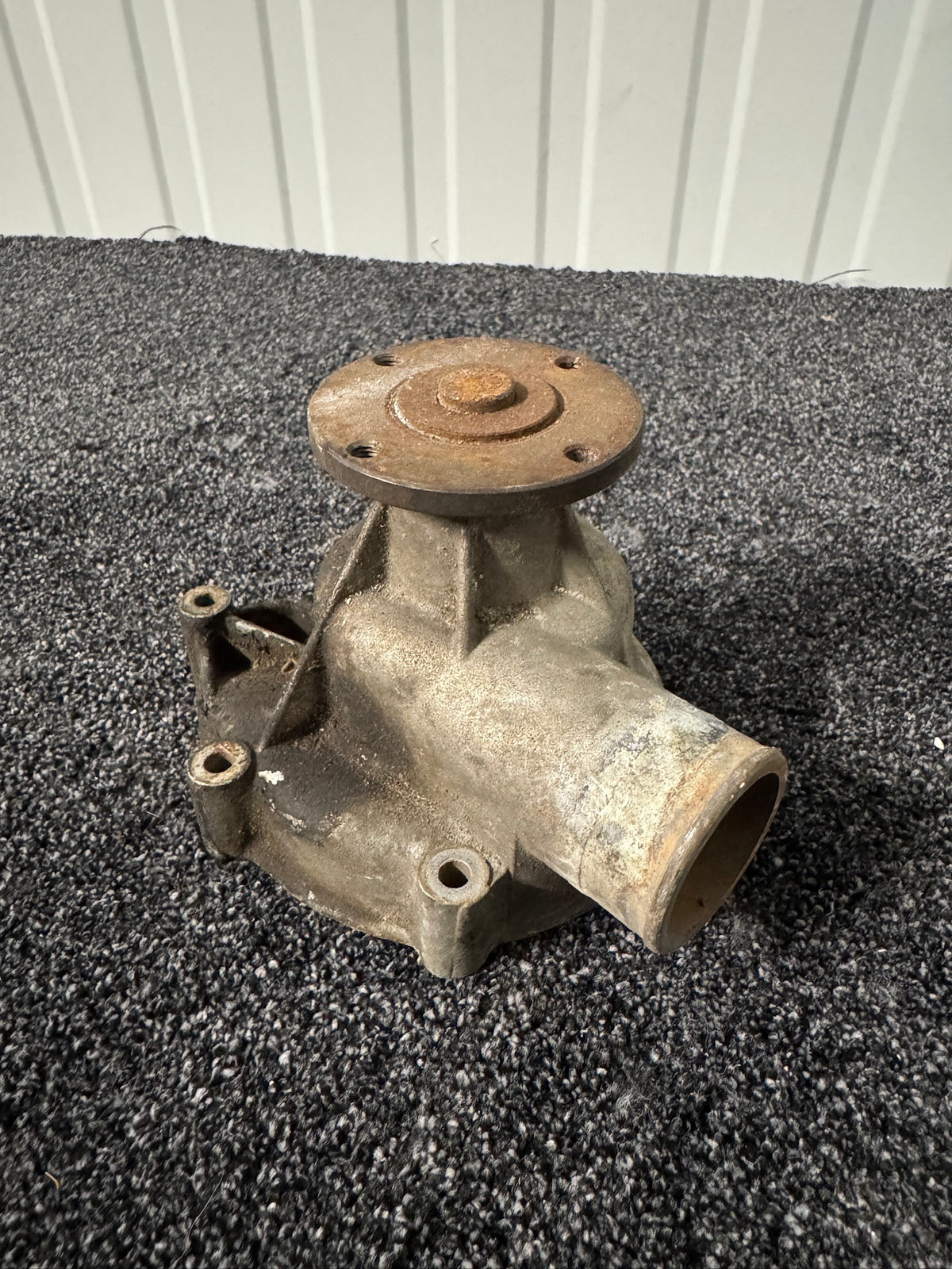 Genuine BMW Early M30 Type 1 Water Pump 11511266096