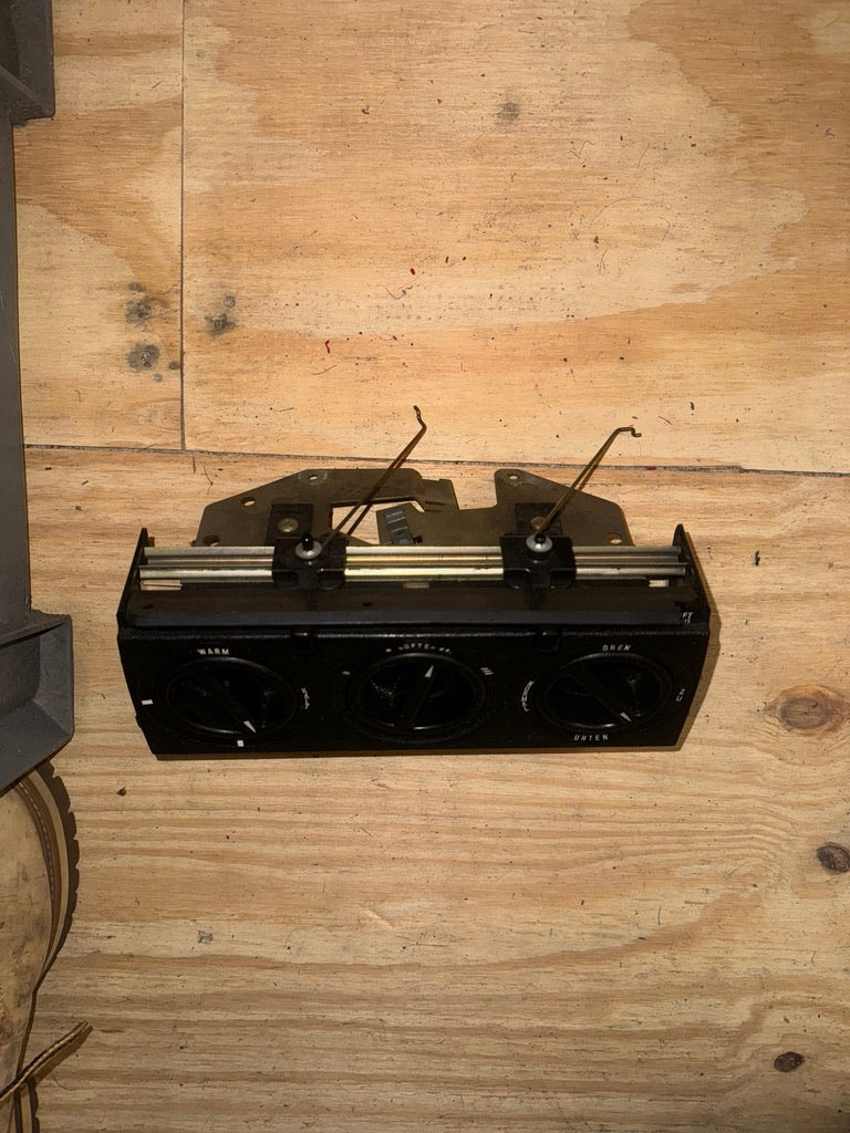 64111363357 BMW Heizungsbedienfeld | E12 | NLA