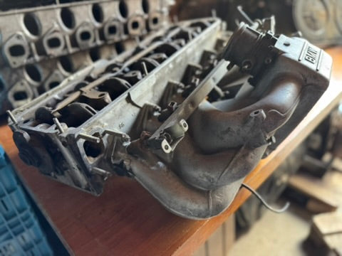 BMW M30 Komplette Ansaugbrücke / Zylinderkopf – 1708843