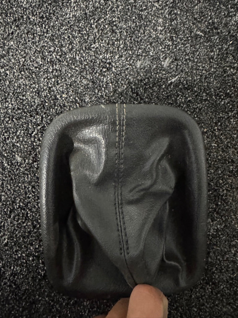 Genuine BMW E34 Manual Gear Shift Boot Black – 25111221217