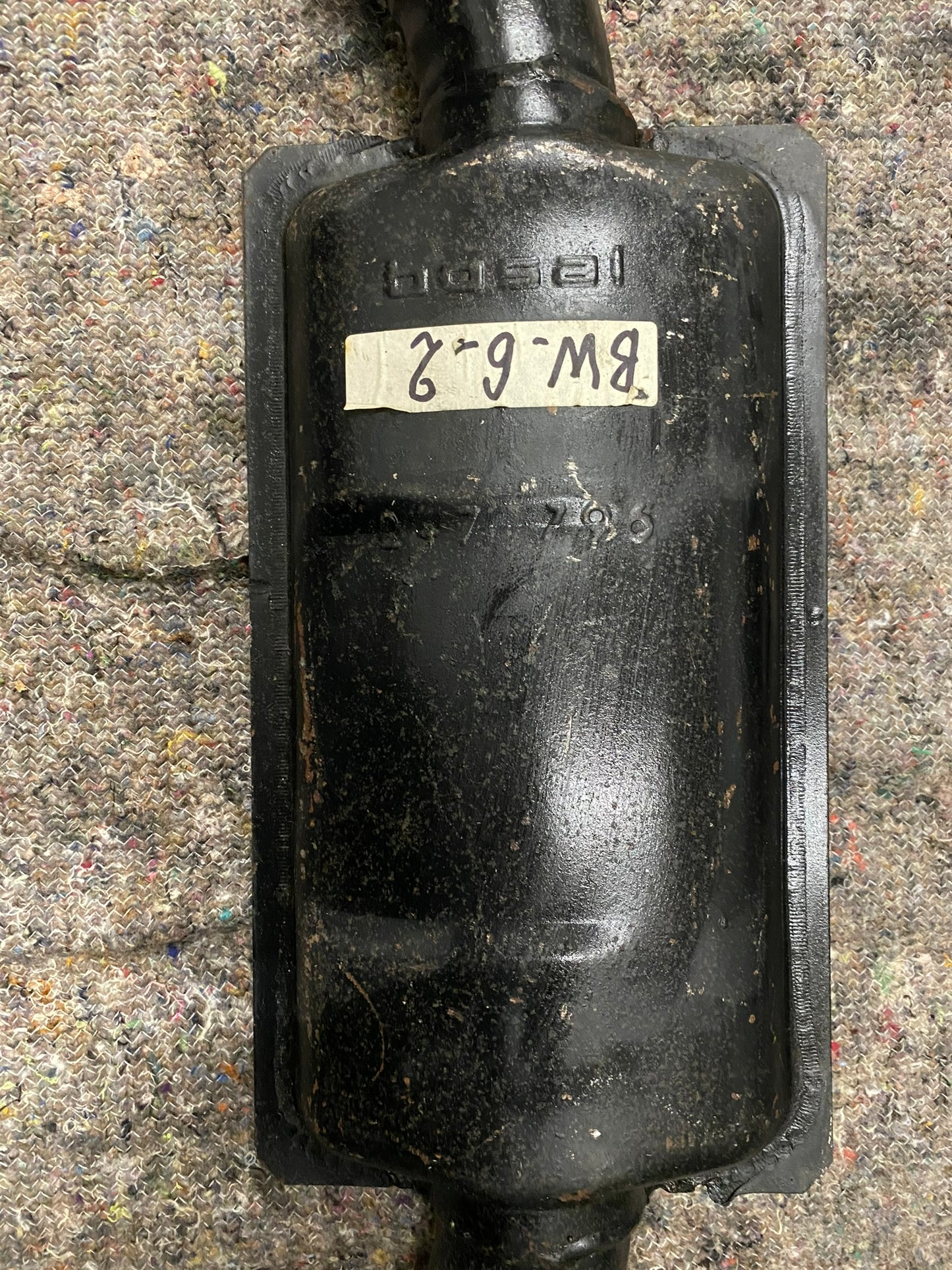 BMW E3 / E9 Mittelendschalldämpfer – NEU