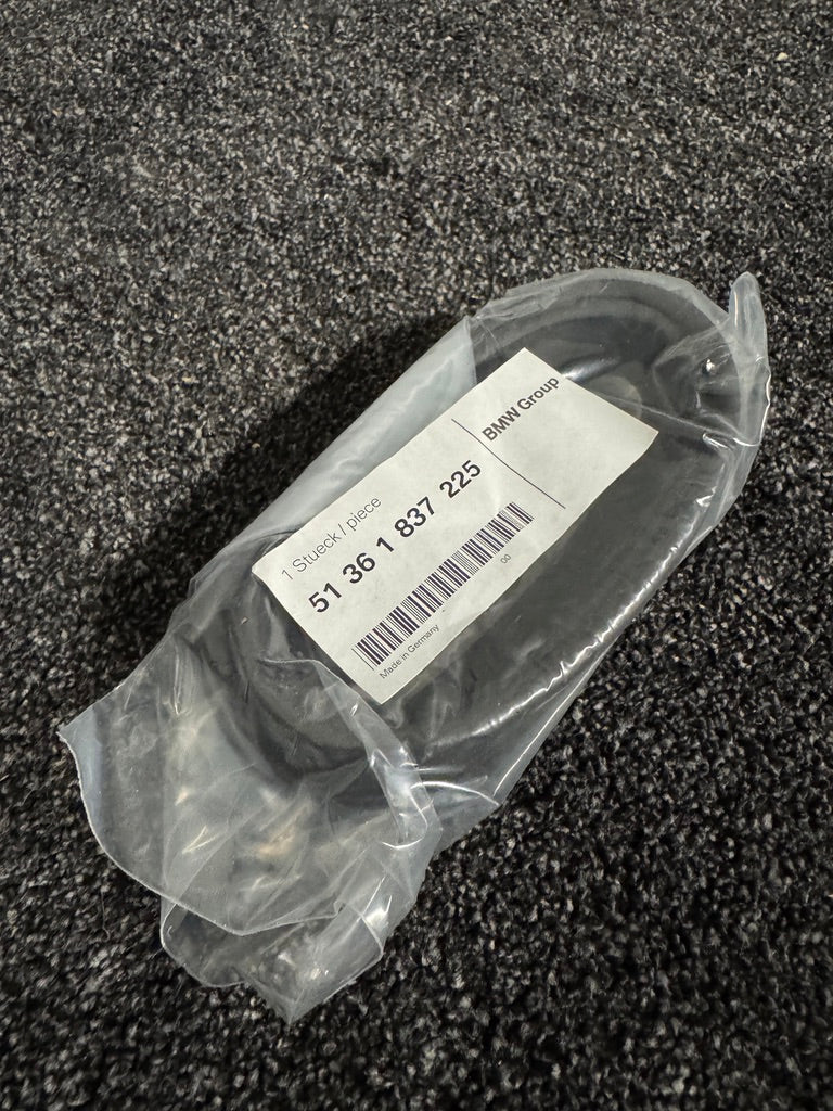 Genuine BMW NK E9 Left Fixed Quarter Window Seal – NOS – 51361837225