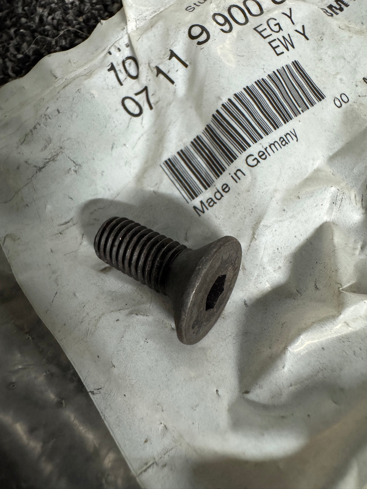 Genuine BMW M8x20 Countersunk Allen Screw – NOS – 07119900869