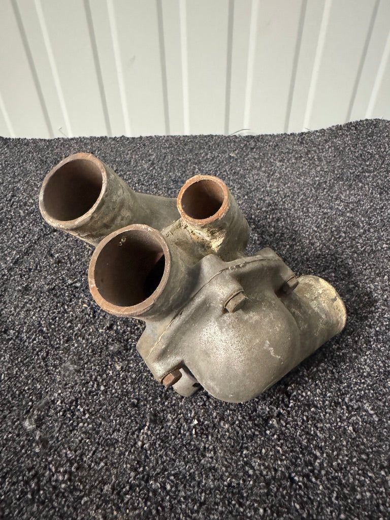 Genuine BMW M30 Thermostat Housing 11531250352 – 1974