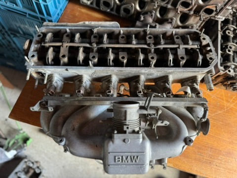 BMW M30 Komplette Ansaugbrücke / Zylinderkopf – 1708843