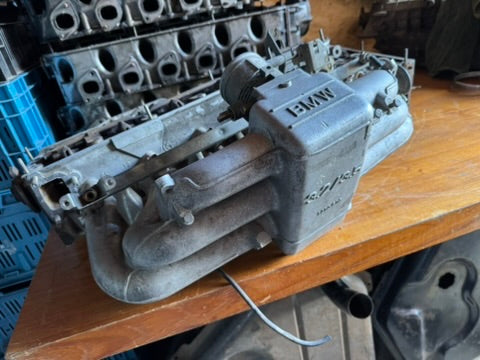 BMW M30 Komplette Ansaugbrücke / Zylinderkopf – 1708843