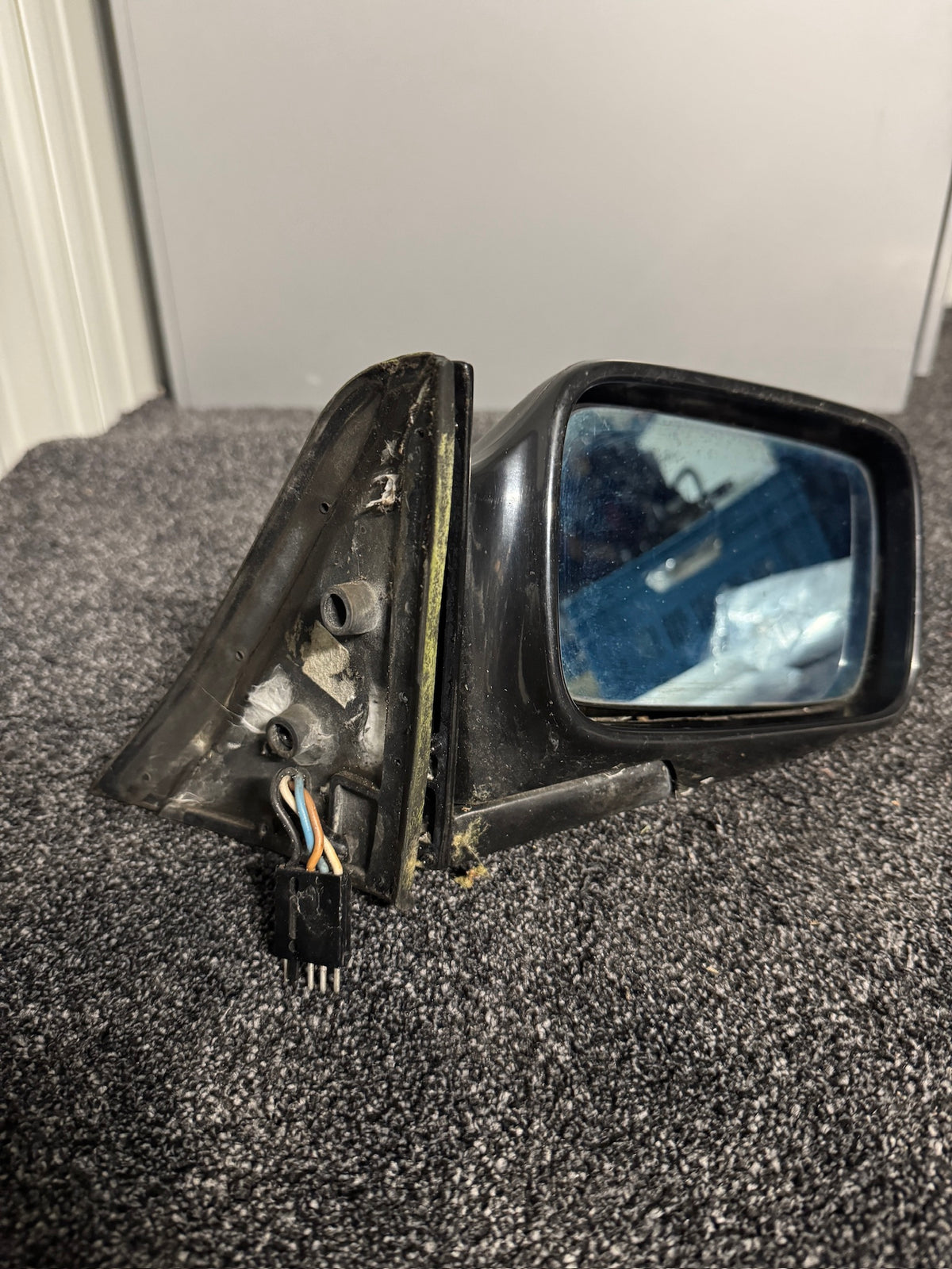 Genuine BMW E23 Right Electric Exterior Mirror Black – Used – 51161900224