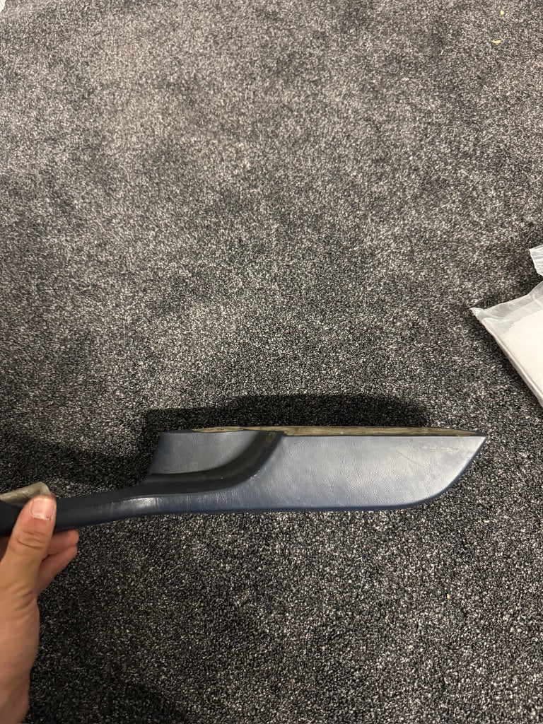 Genuine BMW E28 Front Right Door Armrest Pacific Blue – 51411885266