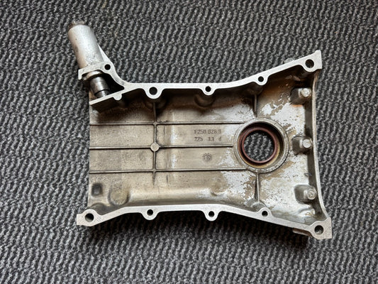 Gebrauchter Original BMW Stirndeckel – M30 Motor 12500289