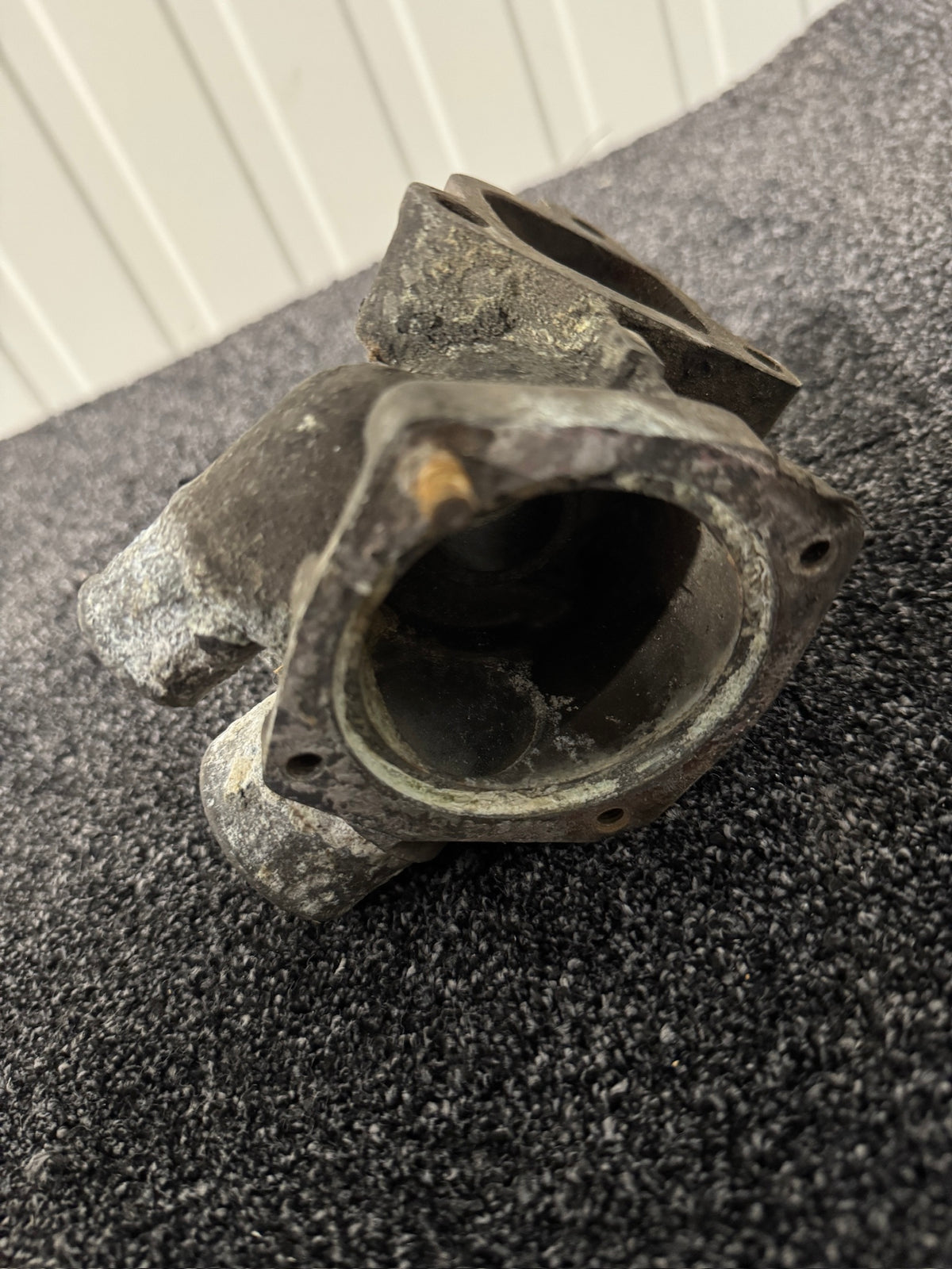 Used BMW M30 Thermostat Housing 11531710959