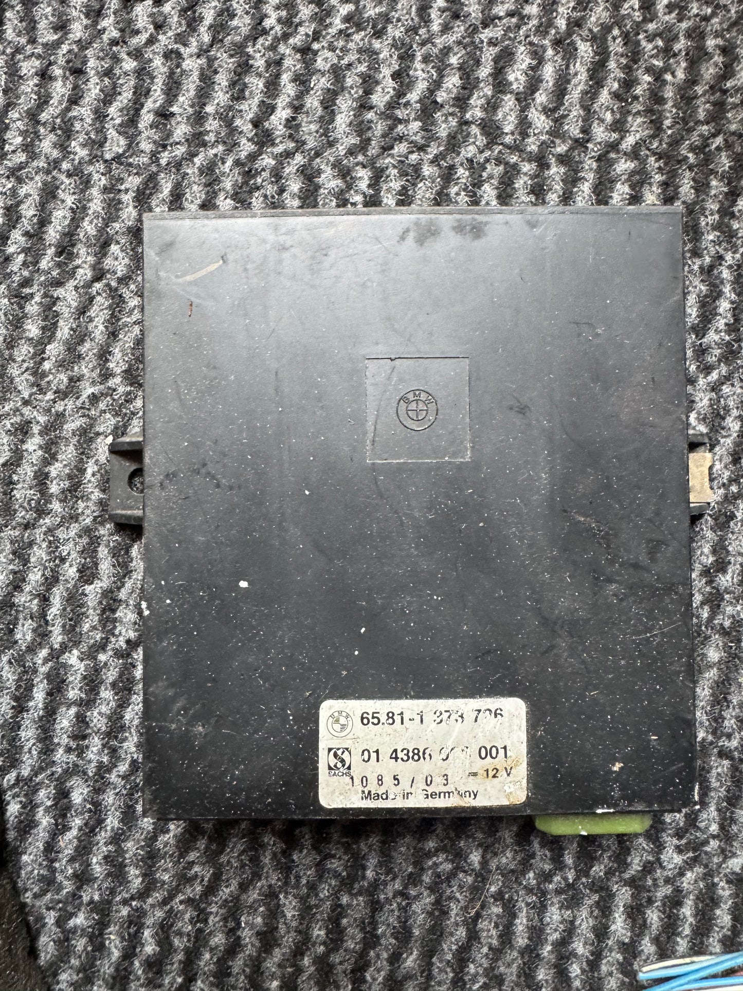 BMW Bordcomputer-Relaismodul (OBC-Relais) – OEM – 65811373726