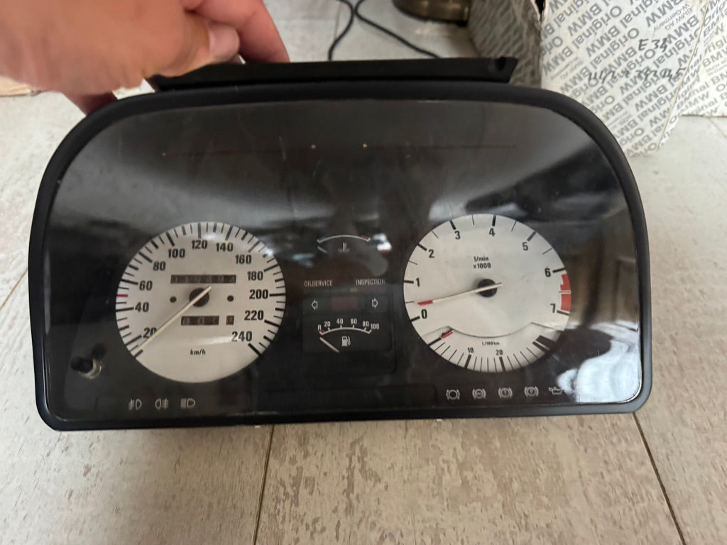 BMW E28 Custom Instrumentenpaneel / Tellerunit – Staat Onbekend