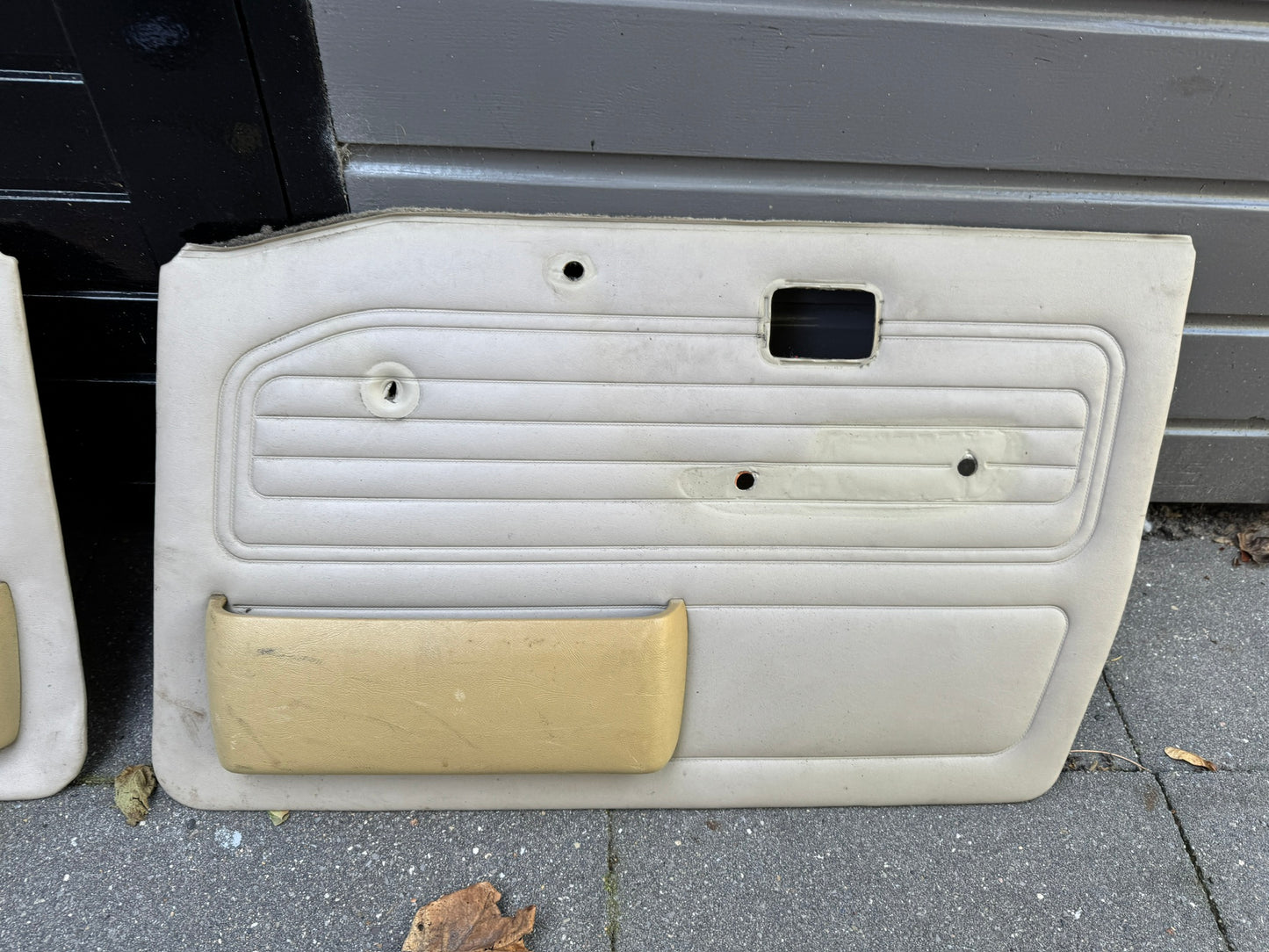 BMW E28 Door Panels – Original Grey Vinyl (Artificial Leather) Interior Cards
