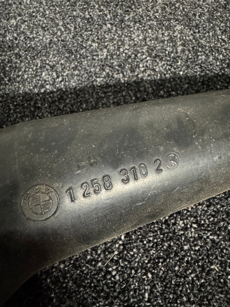 Genuine BMW E12 Air Intake Duct – 13711258310 – Used